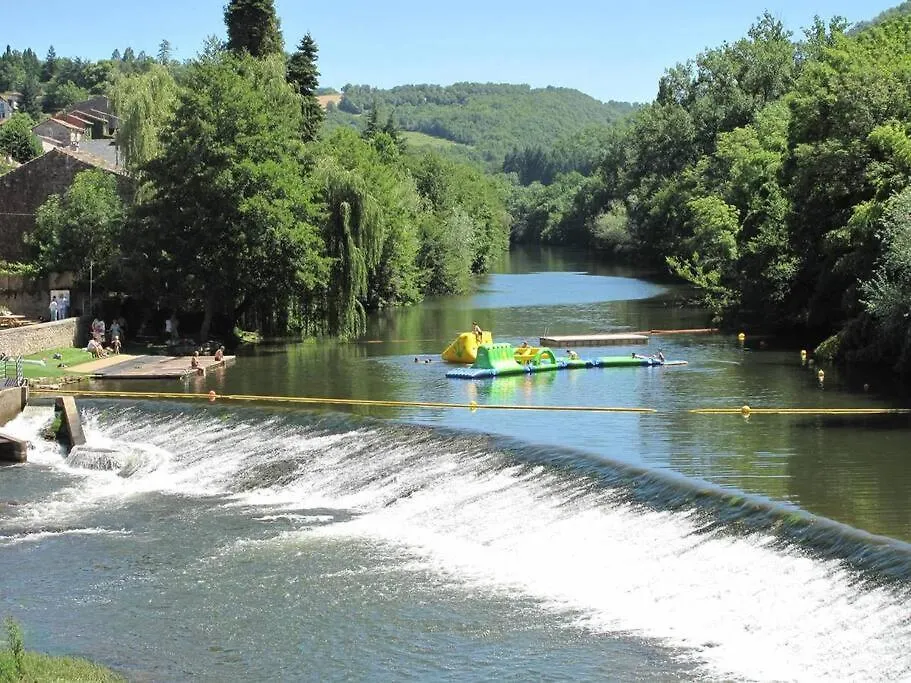 Holiday home Gite La Cazarie - Babyfoot, Table Pong Pong, ,Sejour Patrimoine, Nature,Sportif Saint-Martin-Laguepie France