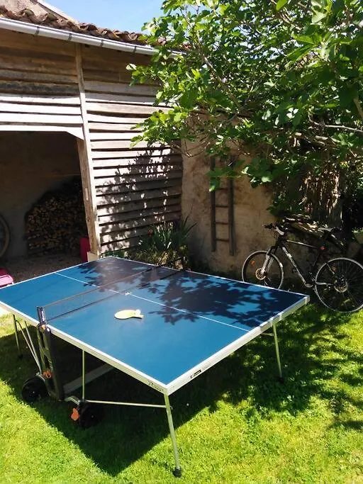 Gite La Cazarie - Babyfoot, Table Pong Pong, ,Sejour Patrimoine, Nature,Sportif Saint-Martin-Laguepie 0*,  France